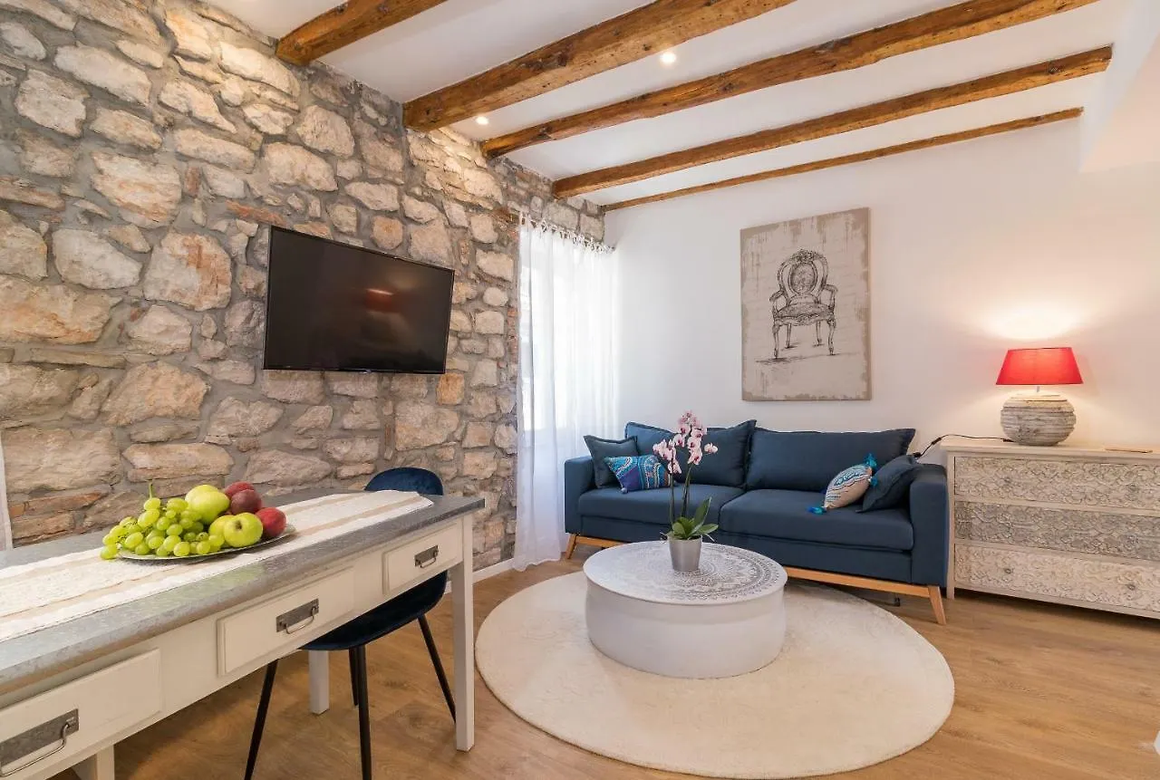 Deluxe Apartment Vera Rovinj 0*,